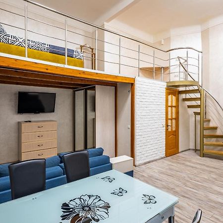 Apartment On Kovzhuna Street 리비프 외부 사진