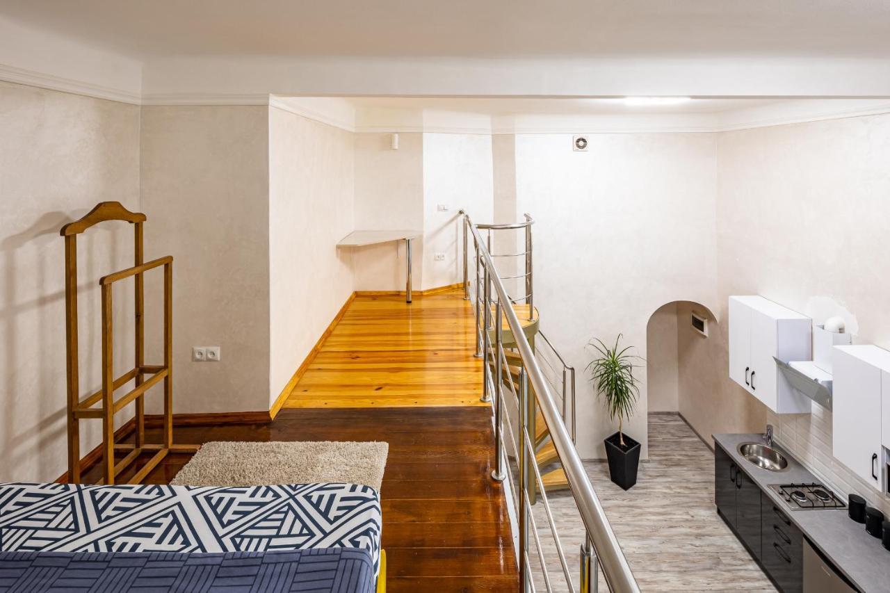 Apartment On Kovzhuna Street 리비프 외부 사진