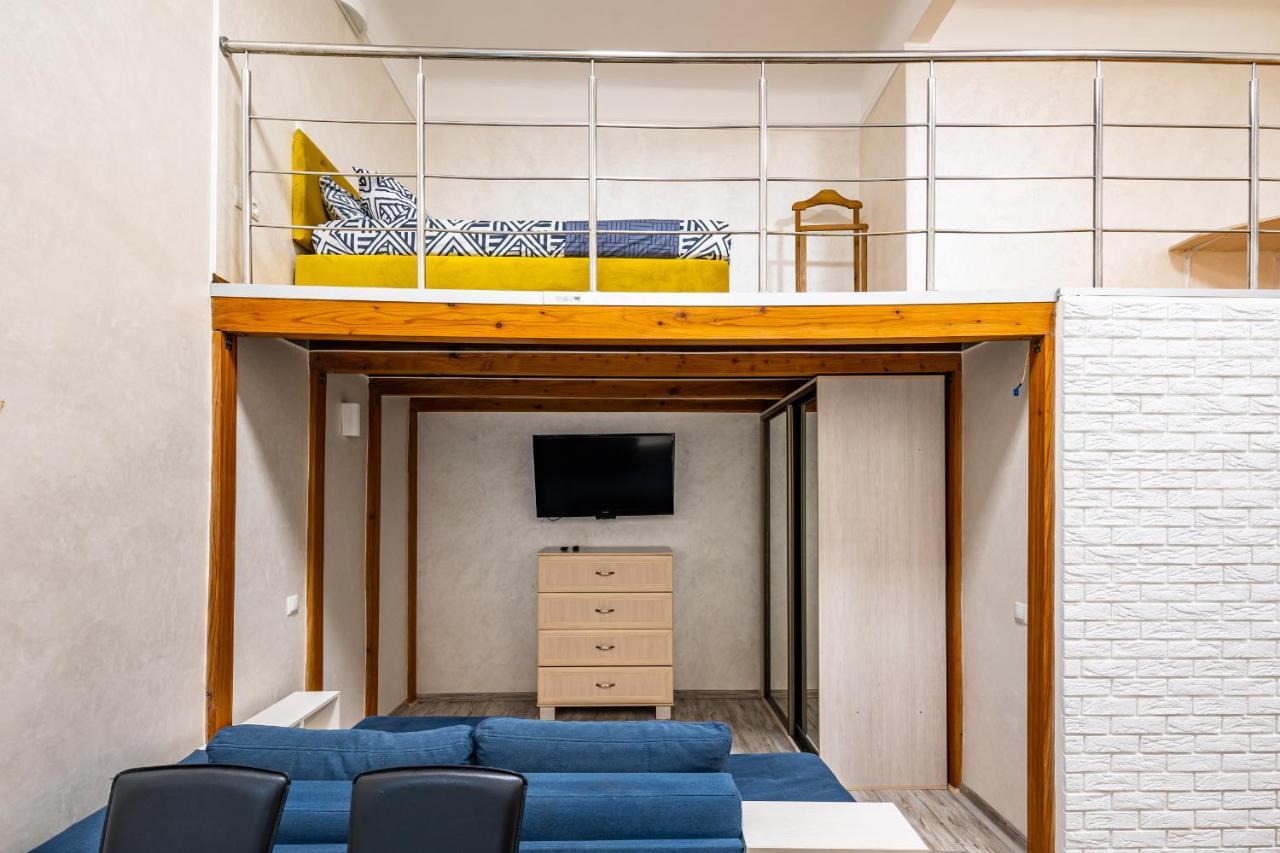 Apartment On Kovzhuna Street 리비프 외부 사진