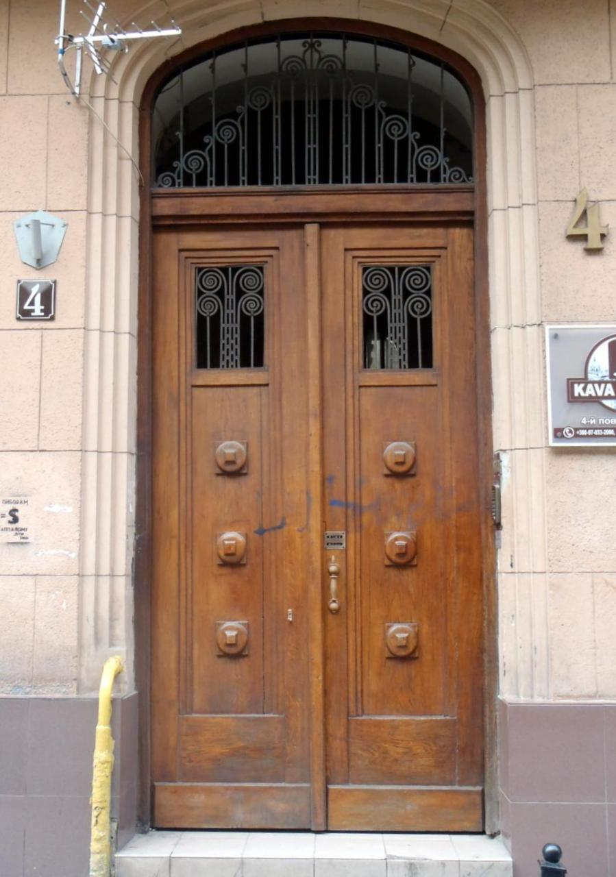 Apartment On Kovzhuna Street 리비프 외부 사진